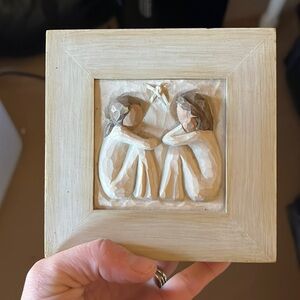 2005 Willow tree friendship box by Susan Lordi